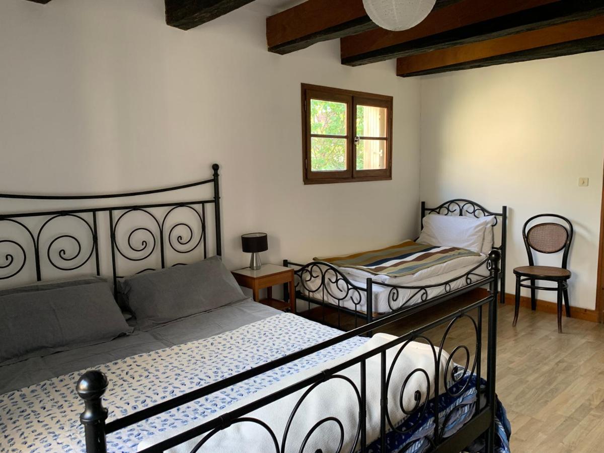 Spacious In A Charming, Tranquil Village * Saint-Vincent-Rive-dʼOlt